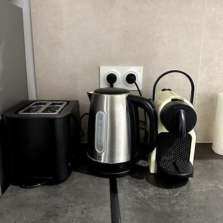 Appartement Centre Ville - Parking Prive - Wifi ニーム エクステリア 写真
