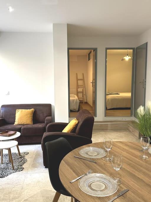 Appartement Centre Ville - Parking Prive - Wifi ニーム エクステリア 写真